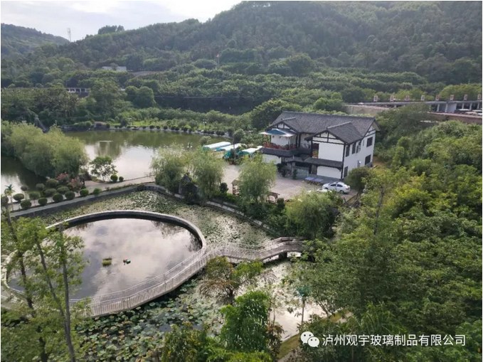 1536714081322420.png 泸州玻璃酒瓶.png