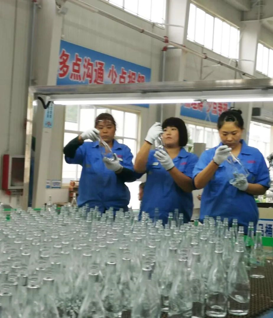 云博手机官方网站_云博(中国)玻璃有限公司.png 云博手机官方网站_云博(中国)玻璃有限公司.png